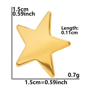 Detailed size view of golden 304 stainless steel star stud earring 1.5cm width