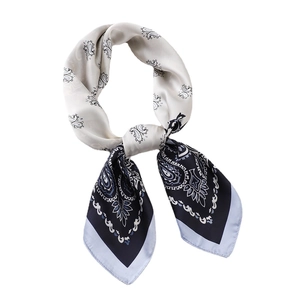 Elegant 70cm silk-like square scarf with paisley pattern in beige and navy blue