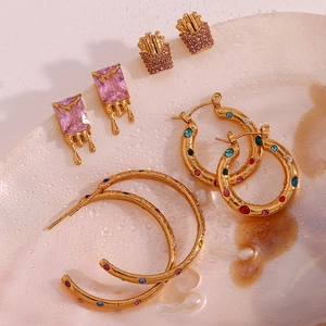 Lava square gold-plated earrings set with colorful zircon and pink crystal charms