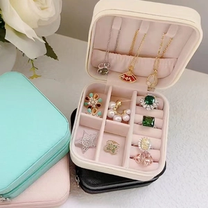 Portable PU leather jewelry organizer in multiple colors with square zipper closure