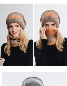 Détail d'un ensemble bonnet et cache-col en tricot dégradé avec textures tissées