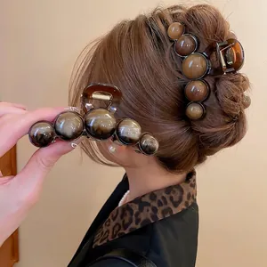 Retro geometric amber acrylic hair claw clip with round marble beads for women