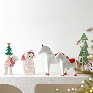 Christmas Wooden Desktop Ornaments Santa Claus Reindeer Cat Dala Horse Welcome Sign Festive Tabletop Home Decor