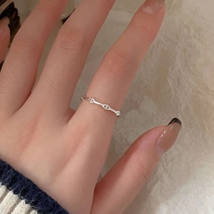 Elegant 925 sterling silver anchor link ring shown on hand with a soft velvet background