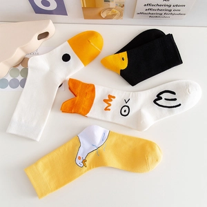 Niedliche Socken mit Entenmuster aus Baumwolle in Gelb, Weiß und Schwarz für Damen