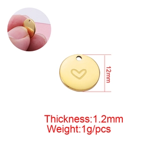 18K gold plated stainless steel round pendant with heart engraving and size metrics