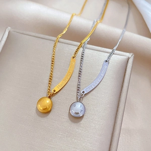 Minimalist Smiley Face Pendant Necklace Titanium Steel Engraved Curved Bar Clavicle Chain Jewelry For Women