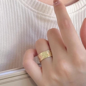 Irregular wide-band 925 sterling silver ring with golden hammered texture for women