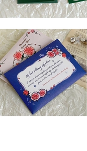 Détail macro de cartes de vœux florales 3D avec texte Romantic Fairy Tales
