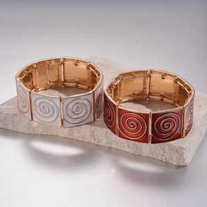 Elastic square geometric bracelets with spiral patterns in white and burgundy enamel