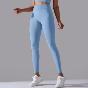 Nahtlose High Waist Yoga Leggings in Hellblau, kniebeugefeste Rippstrick-Fitnesshose