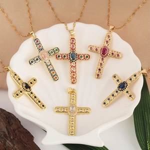 Collier Pendentif Croix En Cuivre Plaqué Or Avec Zircone Cubique Colorée Émail Bijoux De Mode Vintage Pour Femmes