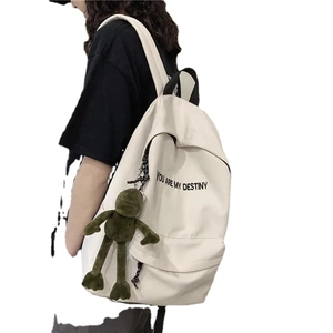Sac à dos en toile crème avec pendentif grenouille et imprimé You Are My Destiny