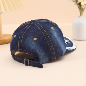 Casquette de baseball en jean bleu foncé avec étoiles en strass et surpiqûres orange