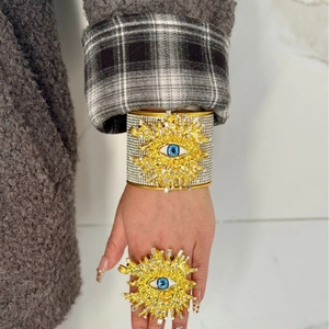 Brazalete ancho Evil Eye vintage con pedrería y anillo a juego de diseño francés