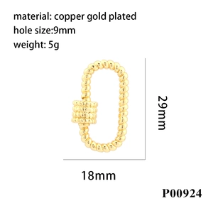 Detail of 29mm gold-plated copper carabiner screw clasp with dimensions and material info
