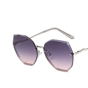 Lunettes de soleil sans monture polygonale avec verres dégradés violets et cadre en métal