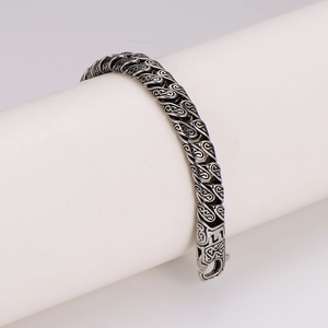 Bracciale vintage da uomo in acciaio inossidabile con testa di drago e motivi floreali