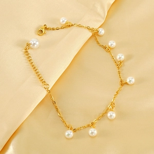 18K gold plated stainless steel anklet featuring elegant white pearls and tassel accents