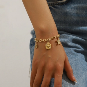 Gold-plated stainless steel chain bracelet with heart and sun flower disc charms for women
