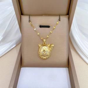 Lucky Cat Pendant Necklace Stainless Steel Chain Copper Zircon Inlaid Sparkling Clavicle Chain Jewelry Women