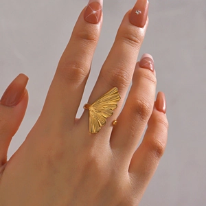 Minimalist gold ginkgo leaf open ring with fan-shaped stripes on model hand