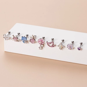 Set di orecchini a lobo in acciaio inox con zirconi colorati a forma di stella e cuore