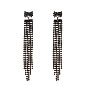 Boucles d'oreilles nœud gothique noir avec pampilles en strass et détails floraux