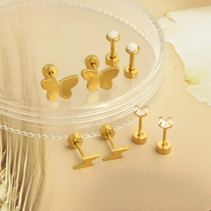Detailed set of gold butterfly and lightning stainless steel stud earrings with pearls