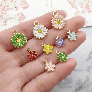 Set of 9 colorful enamel daisy flower alloy charms for DIY jewelry and hair accessories