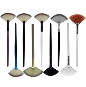 Pennello Trucco A Ventaglio Per Illuminante Setole Sintetiche Morbide Manico In Legno Strumento Bellezza