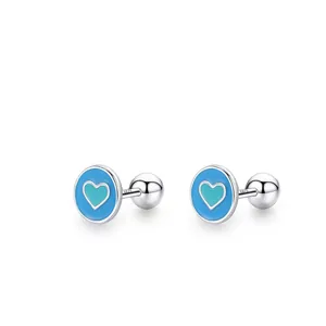 Boucles d'oreilles cœur en argent S925 avec émail bleu et fermoirs à vis minimalistes