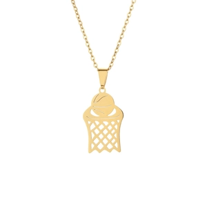Gouden roestvrijstalen basketbalring hanger ketting voor dames en heren op witte achtergrond