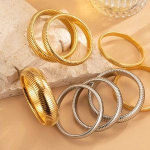 Minimalist Edelstahl Tubogas Spiral Elastischer Armreif Für Damen Gold Silber Galvanisiert Geometrische Metall Spule Manschette Armband Schmuck Geschenk