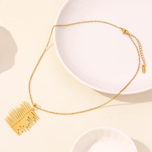 Minimalist gold stainless steel leaf pendant necklace with elegant O-chain and lobster clasp