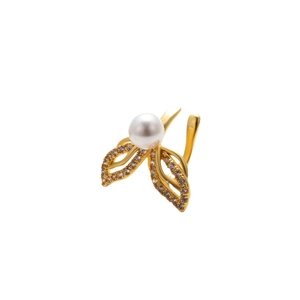 Fashionable gold butterfly cartilage ear clip with micro-set zircons and round white pearl