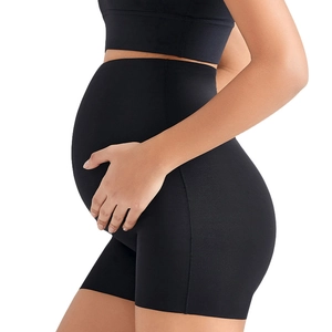 Short de maternité noir taille haute avec soutien ventral en tissu stretch pour femmes