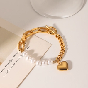 Elegant gold heart pendant pearl bracelet with stainless steel chain and OT clasp toggle
