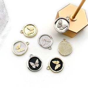 Klassische Schmetterling-Rundanhänger aus Legierung für DIY-Schmuck in Gold und Silber