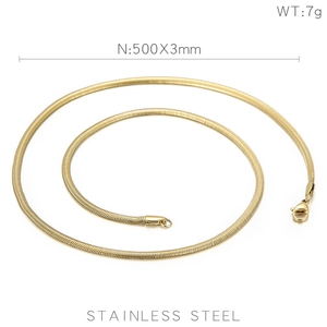 Detail view of 500x3mm gold stainless steel flat snake chain with 7g weight and lobster clasp