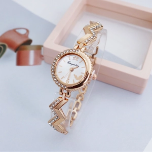 Women Luxury Fashion Quartz Watch Alloy Bracelet With Rhinestones Butterfly Clover Design Elegant Jewelry Timepiece