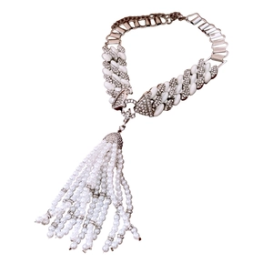 Vintage silver pearl tassel necklace with sparkling rhinestones for classic fashion style