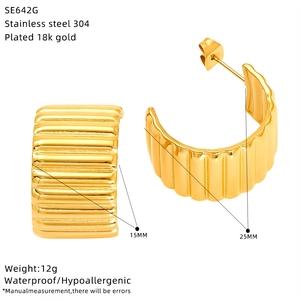 Detailed specs for gold 18K plated stainless steel ribbed hoop earrings SE642G