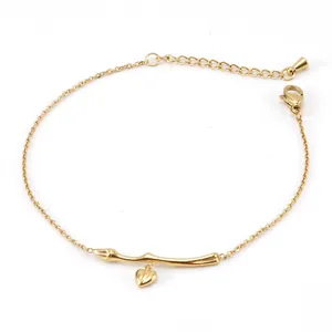 Bracelet Pendentif Coeur Minimaliste Pour Femme Acier Inoxydable Plaqué Or 18K Barre De Branche Incurvée Chaîne Extension