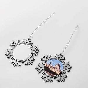 DIY sublimation metal snowflake Christmas ornaments with customizable photo center and silver cord