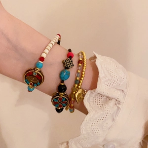Ensemble de bracelets bohèmes tissés avec perles turquoise et clochettes dorées pour femmes