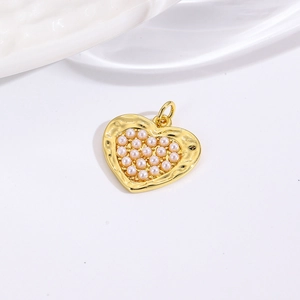 Elegant 18k gold plated heart pendant with pearl inlay for DIY necklace jewelry making