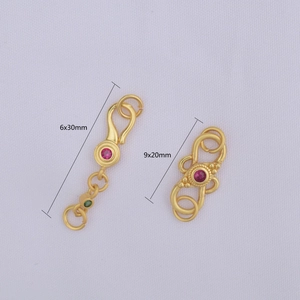Chiusure a gancio a S dorate con gemme rosse per collane e bracciali, 6x30mm e 9x20mm