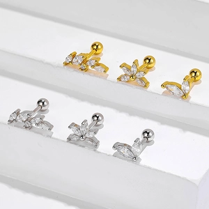 Boucles d'oreilles en argent S925 avec zircons floraux en tons or et argent