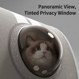 Zaino pieghevole per animali con finestra panoramica oscurata e gatto all'interno